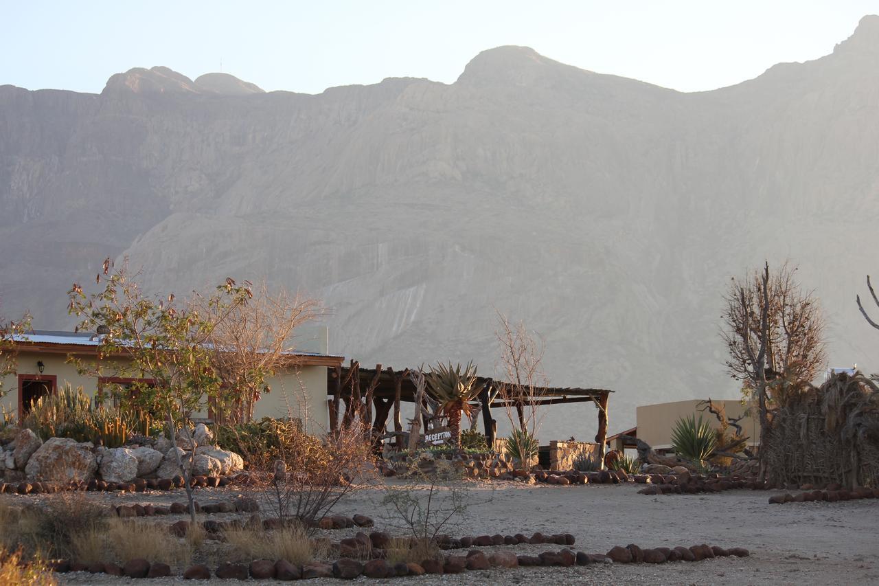 Hohenstein Lodge Usakos Bagian luar foto